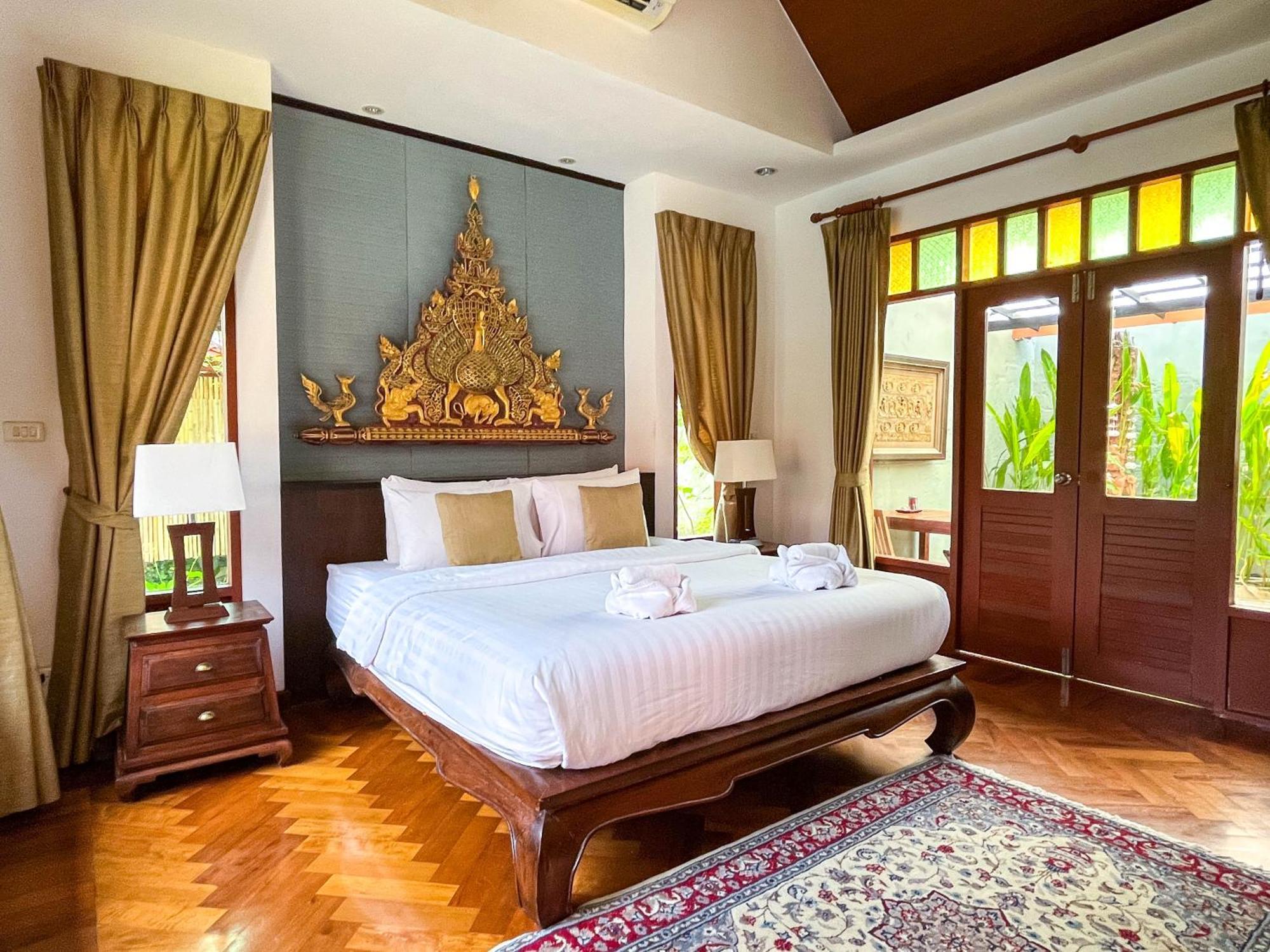 Baleeyan Residence Thalang Bilik gambar