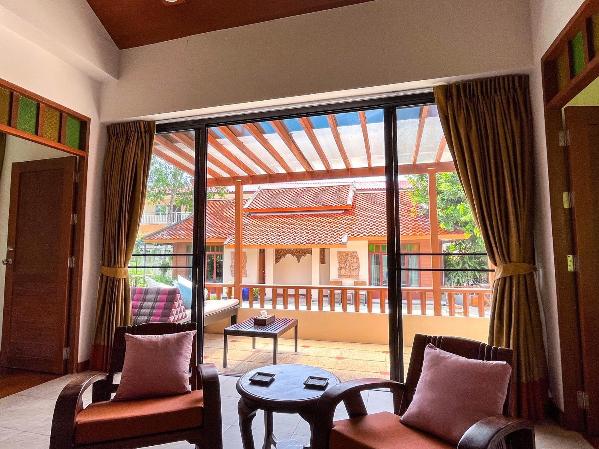 Baleeyan Residence Thalang Bilik gambar