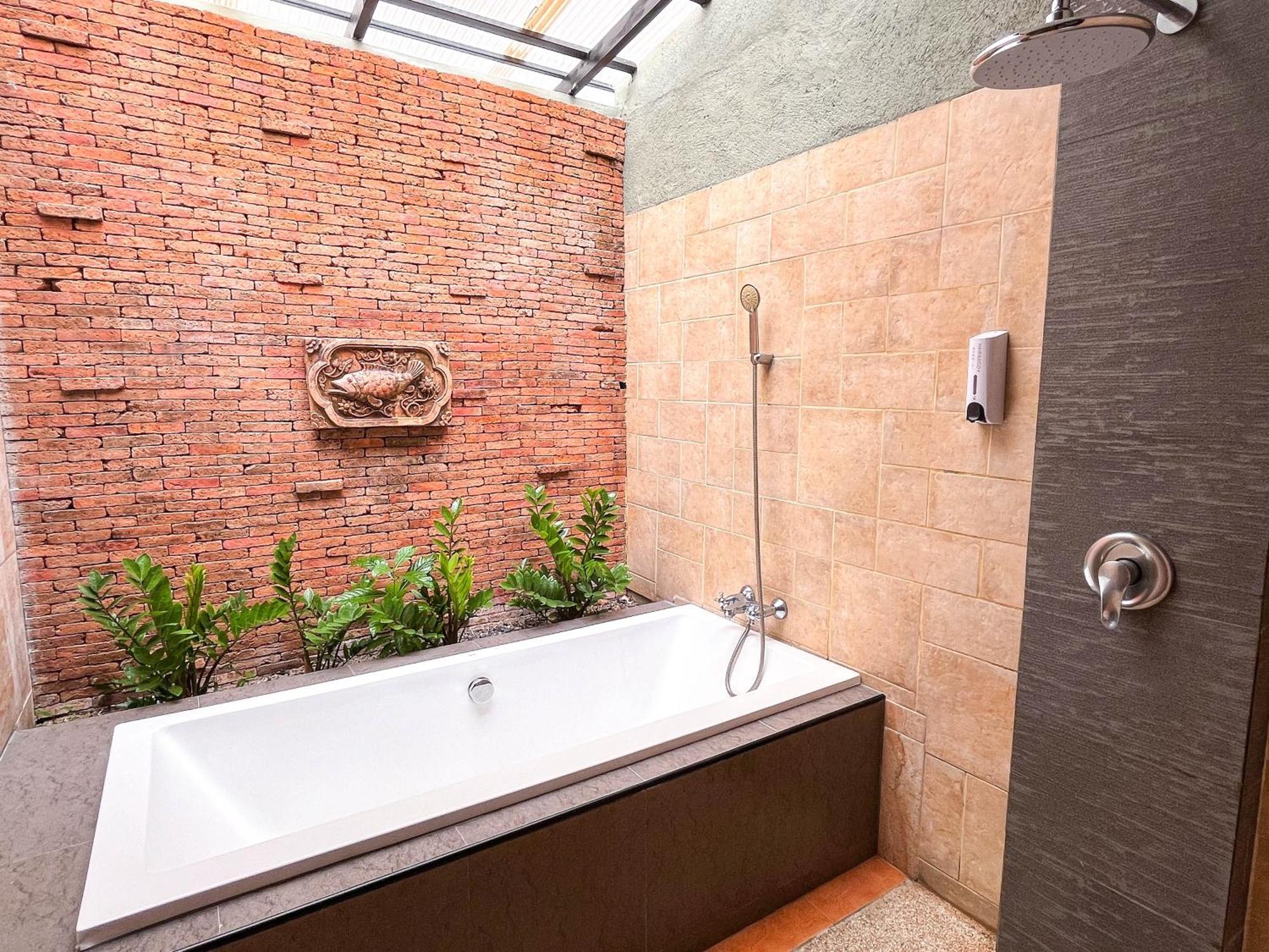 Baleeyan Residence Thalang Bilik gambar