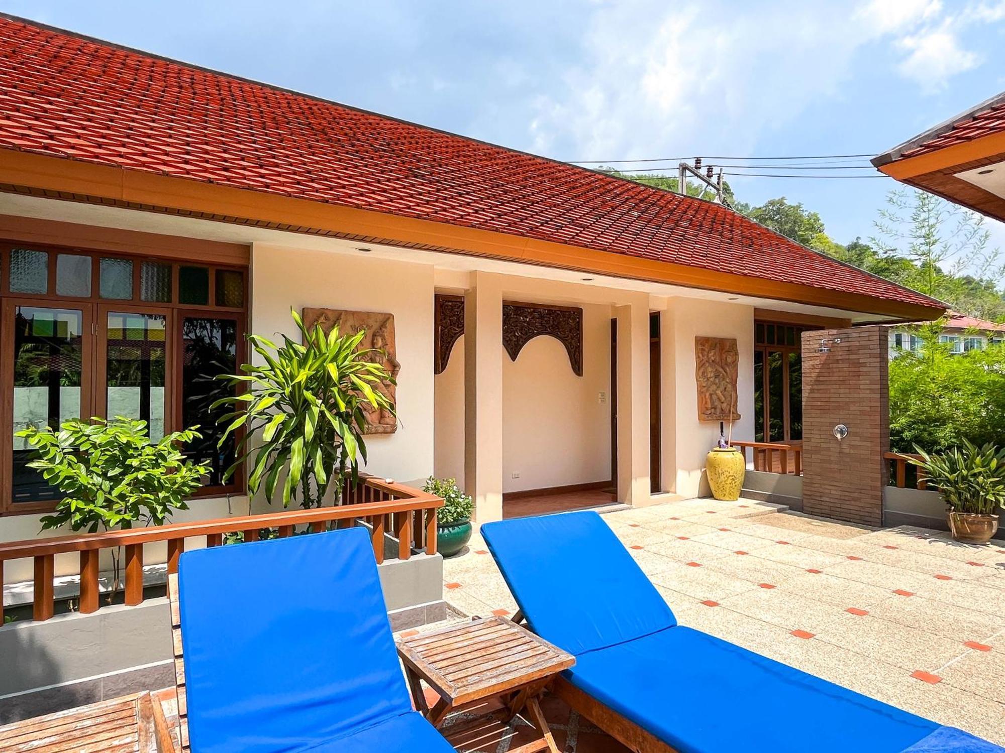 Baleeyan Residence Thalang Bilik gambar